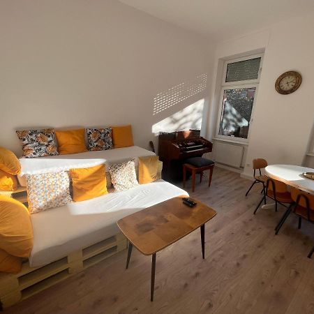 Kuenstlerisches Apartment Karlsruhe Exteriör bild
