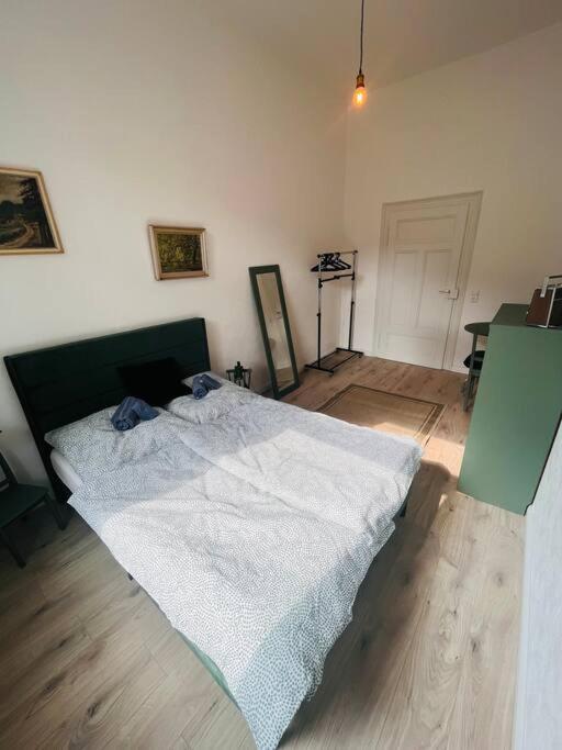 Kuenstlerisches Apartment Karlsruhe Exteriör bild