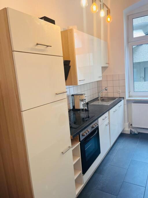 Kuenstlerisches Apartment Karlsruhe Exteriör bild